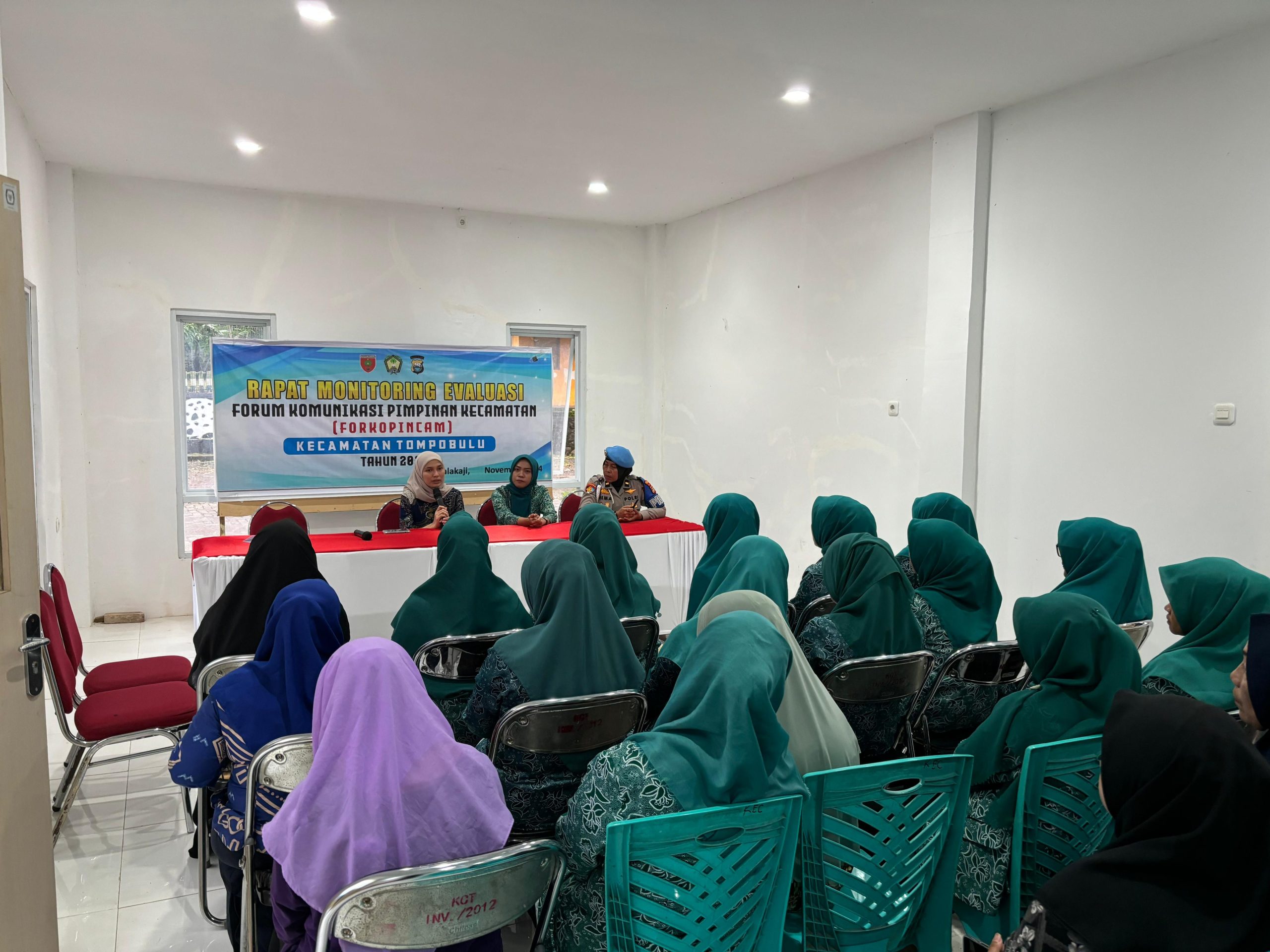 Kanit PPA Polres Gowa Sosialisasikan Undang-Undang Perlindungan Anak dan Perempuan kepada PKK Kecamatan Tompobulu
