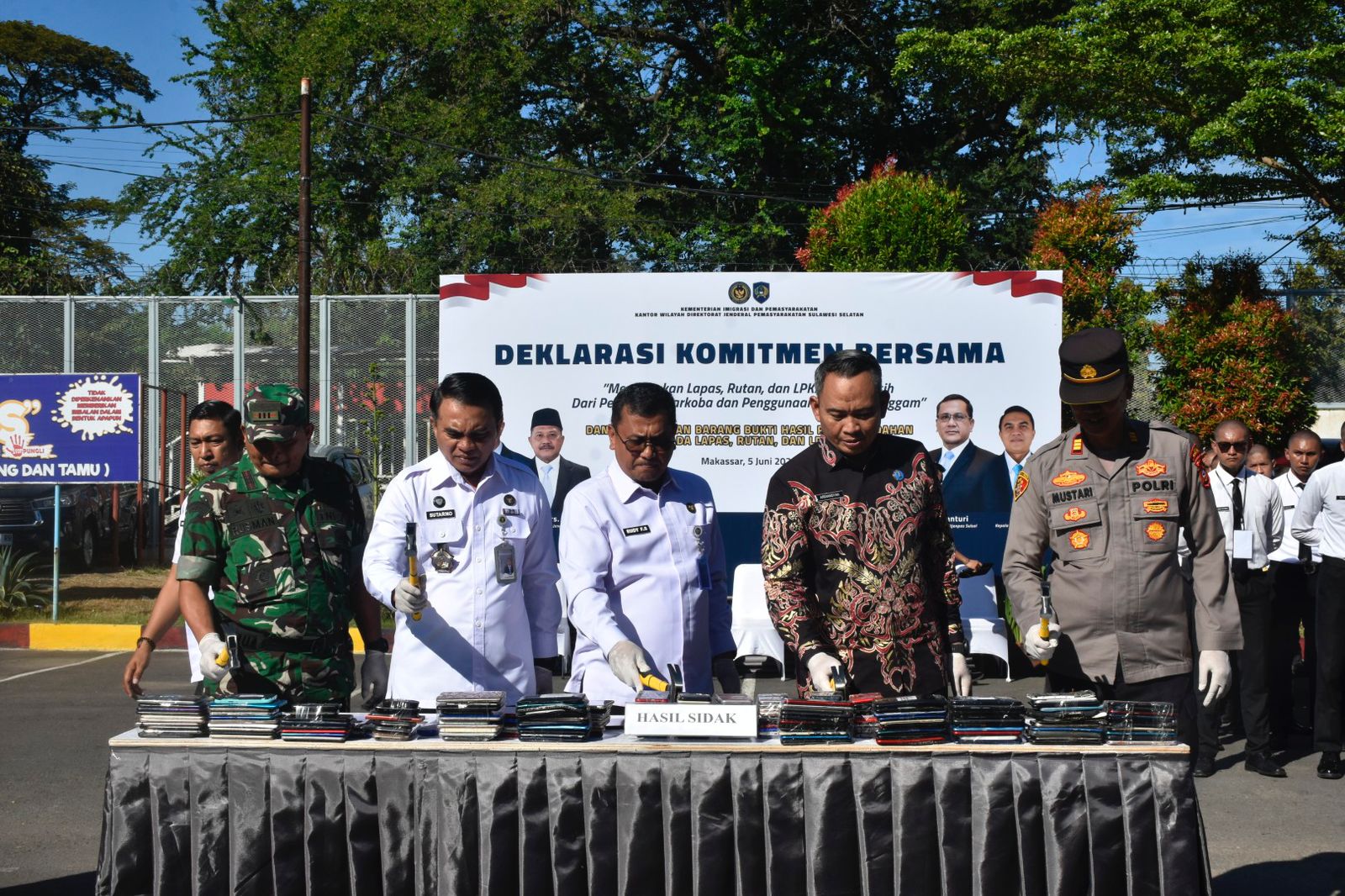 Pertegas Komitmen, Pemasyarakatan Sulsel Deklarasikan Komitmen Bersama Wujudkan Lapas, Rutan dan LPKA Bebas Dari Peredaran Narkoba dan Telepon Genggam Ilegal