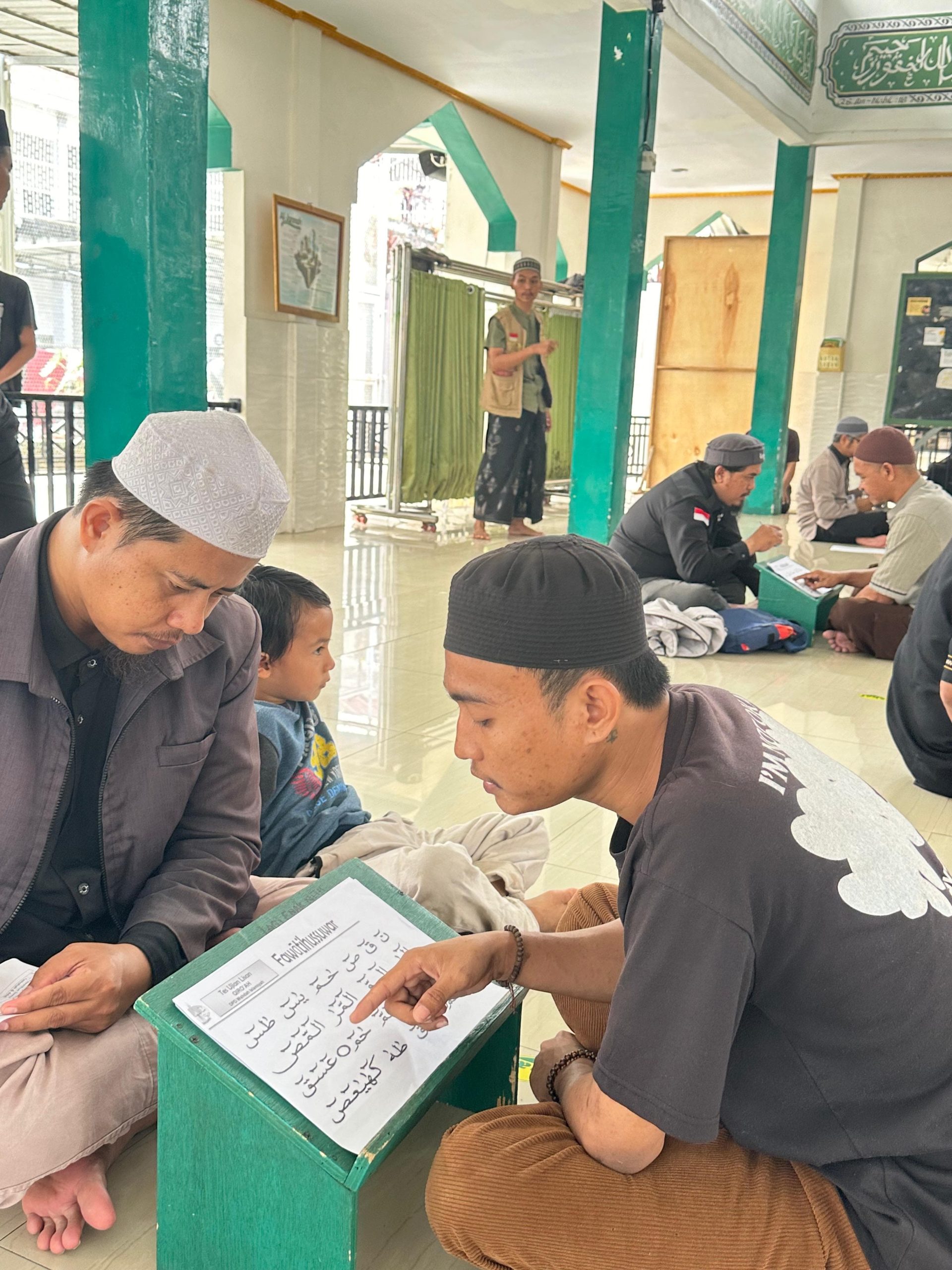 Sebanyak 60 Orang WBP Rutan Makassar Antusias Ikuti Ujian Kenaikan Kelas Dirosa