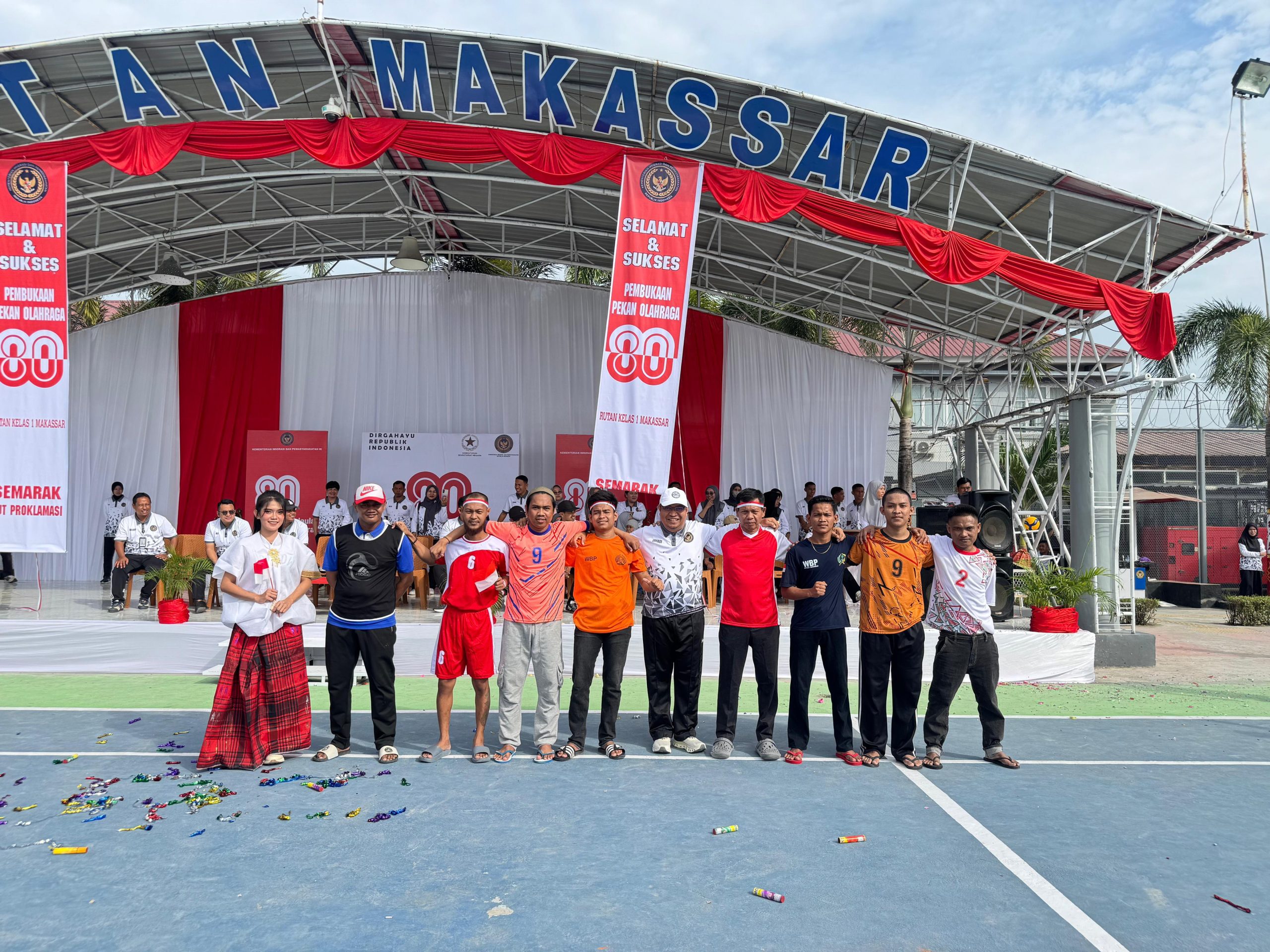 Semangat sportivitas menyala di balik tembok Rutan Makassar Pembukaan Pekan Olahraga Semarak HUT RI Ke-80