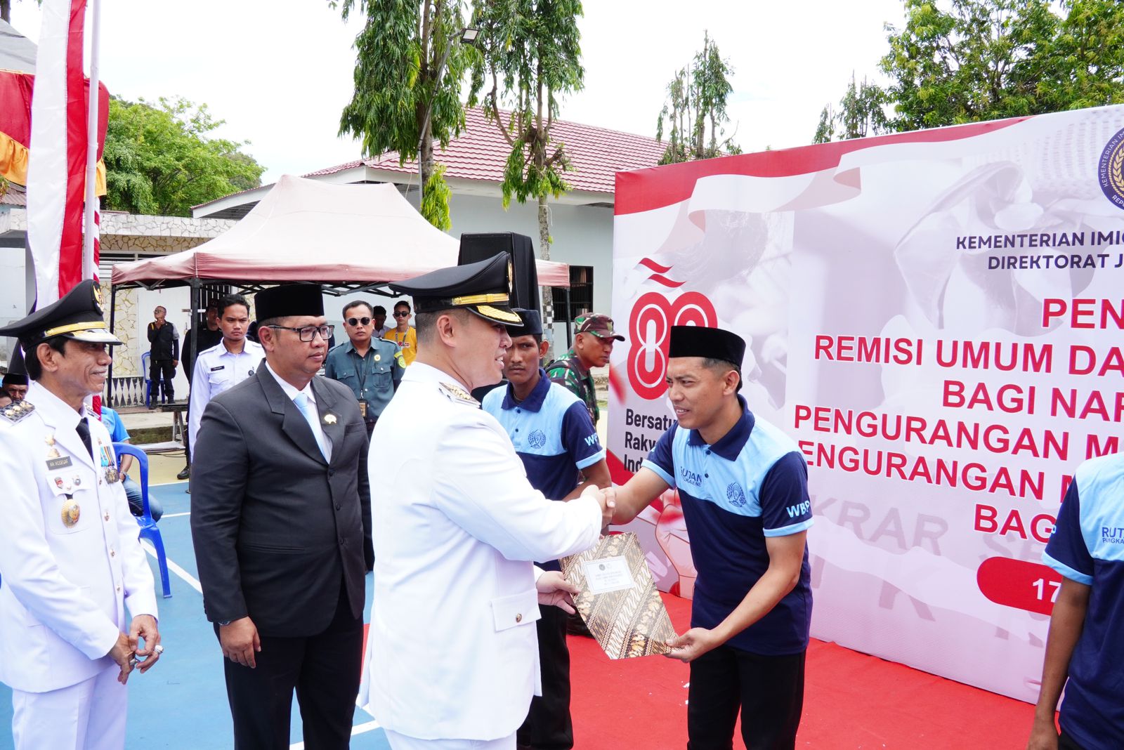 Ratusan Warga Binaan Rutan Pangkep Terima Remisi Umum & Dasawarsa Pada HUT Ke-80 RI