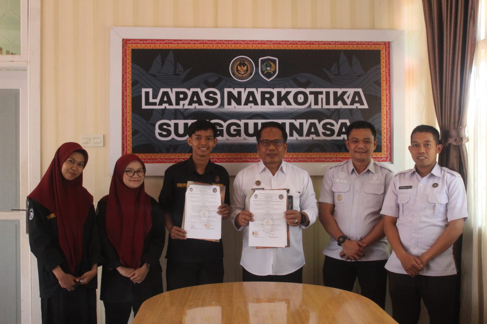 Lapas Narkotika Sungguminasa Teken MoU dengan UKM Maphan UNM tentang Penyuluhan HIV/AIDS dan Napza bagi Warga Binaan