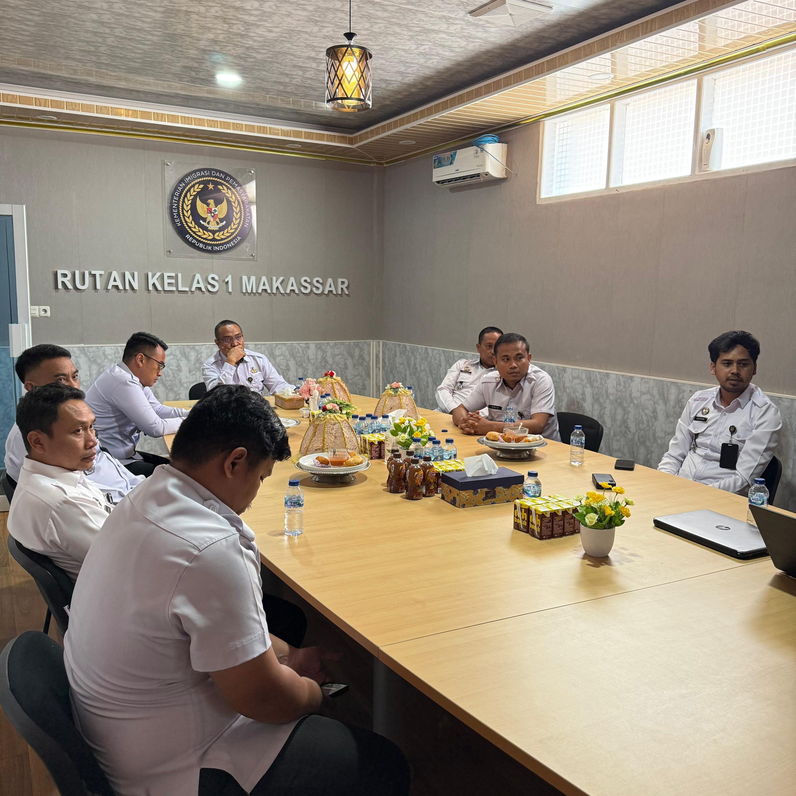 Tingkatkan Standar Pengamanan Ka rutan dan jajaran ikut sosialisasi standar pengamanan