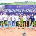 Lapas Maros Ikuti Penanaman Pohon Kelapa Serentak, Dukung Program Ketahanan Pangan Nasional
