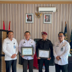 Kalapas Narkotika Sungguminasa Serahkan Penghargaan Pegawai Teladan: Dorong Semangat Pelayanan Publik
