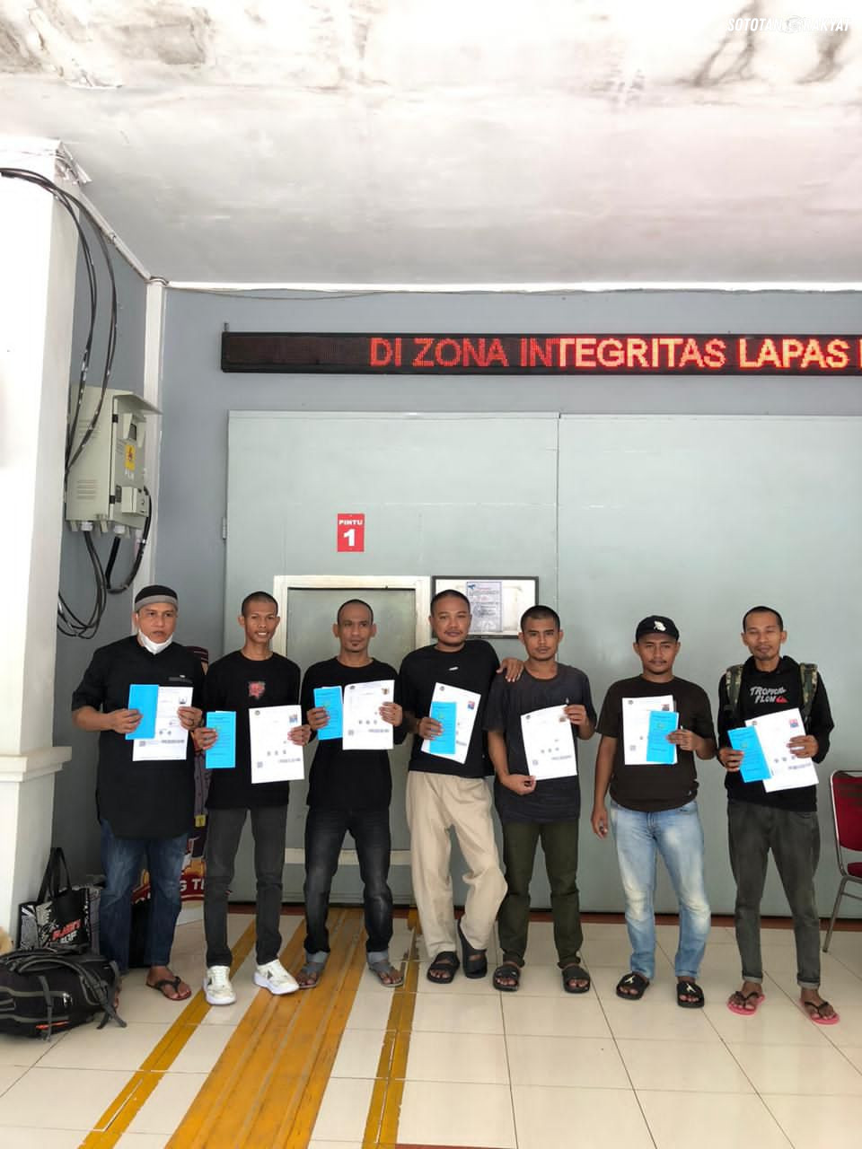 Tujuh WBP Lapas Narkotika Sungguminasa Terima Hak Integrasi Bebas Bersyarat