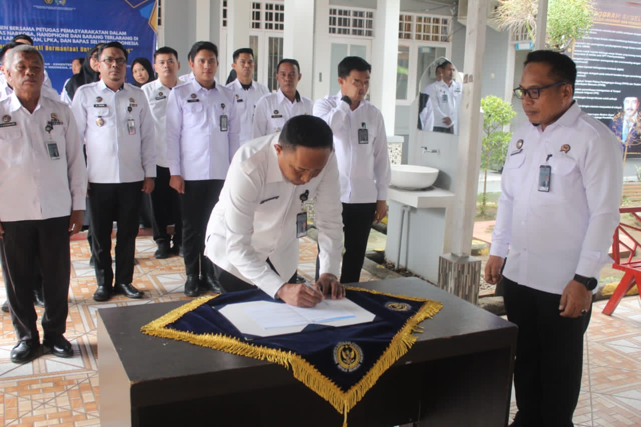 Lapas Narkotika Sungguminasa Teguhkan Komitmen Bersama Pemberantasan Narkoba dan Barang Terlarang