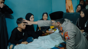 Kapolres Gowa Hadir di Tengah Duka, Doakan AIPTU Sufyan Kembali dengan Tenang ke Pangkuan Ilahi