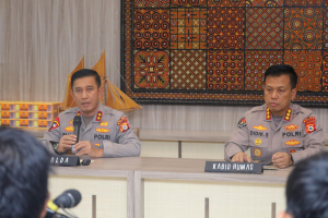 Press Conference Terkait Situasi Kamtibmas Pasca Satu Tahun Pemerintahan Prabowo–Gibran, Kapolda Sulsel : Situasi Tetap Aman dan Kondusif