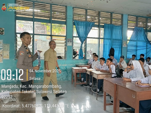 Bhabinkamtibmas Aipda Risno Ajak Siswa SMPN 1 Marbo Wujudkan Cita-Cita Lewat SMA Kemala Taruna Bhayangkara