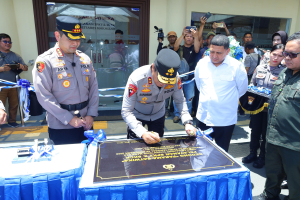 Kapolda Sulsel Resmikan Gedung SPKT dan SKCK “Parama Satwika” Serta Launching Pamapta Polrestabes Makassar