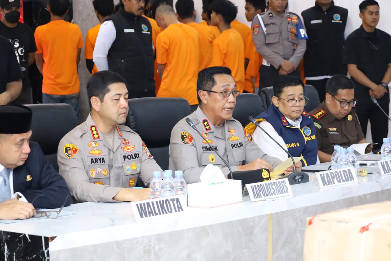 Kapolda Sulsel Pimpin Press Conference Pengungkapan Kasus Narkotika dan Penculikan Anak di Bawah Umur