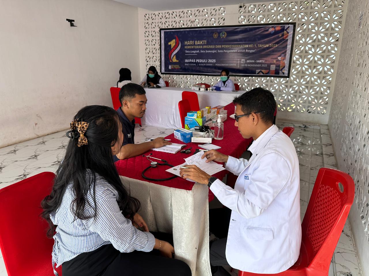 Peringati HUT Ke-1 Kemenimipas, Rutan Pangkep Gelar Pemeriksaan dan Pengobatan Gratis