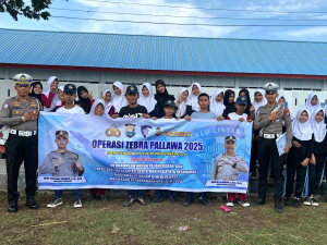 Edukasi Tertib Berlalu Lintas, Polres Takalar Sambangi SMPN 2 Galesong di Hari Ketiga Ops Zebra Pallawa 2025