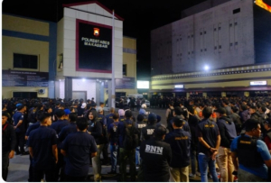 Personel Gabungan Polda Sulsel Gelar Operasi Pemulihan Kampung Rawan Narkotika di Kota Makassar