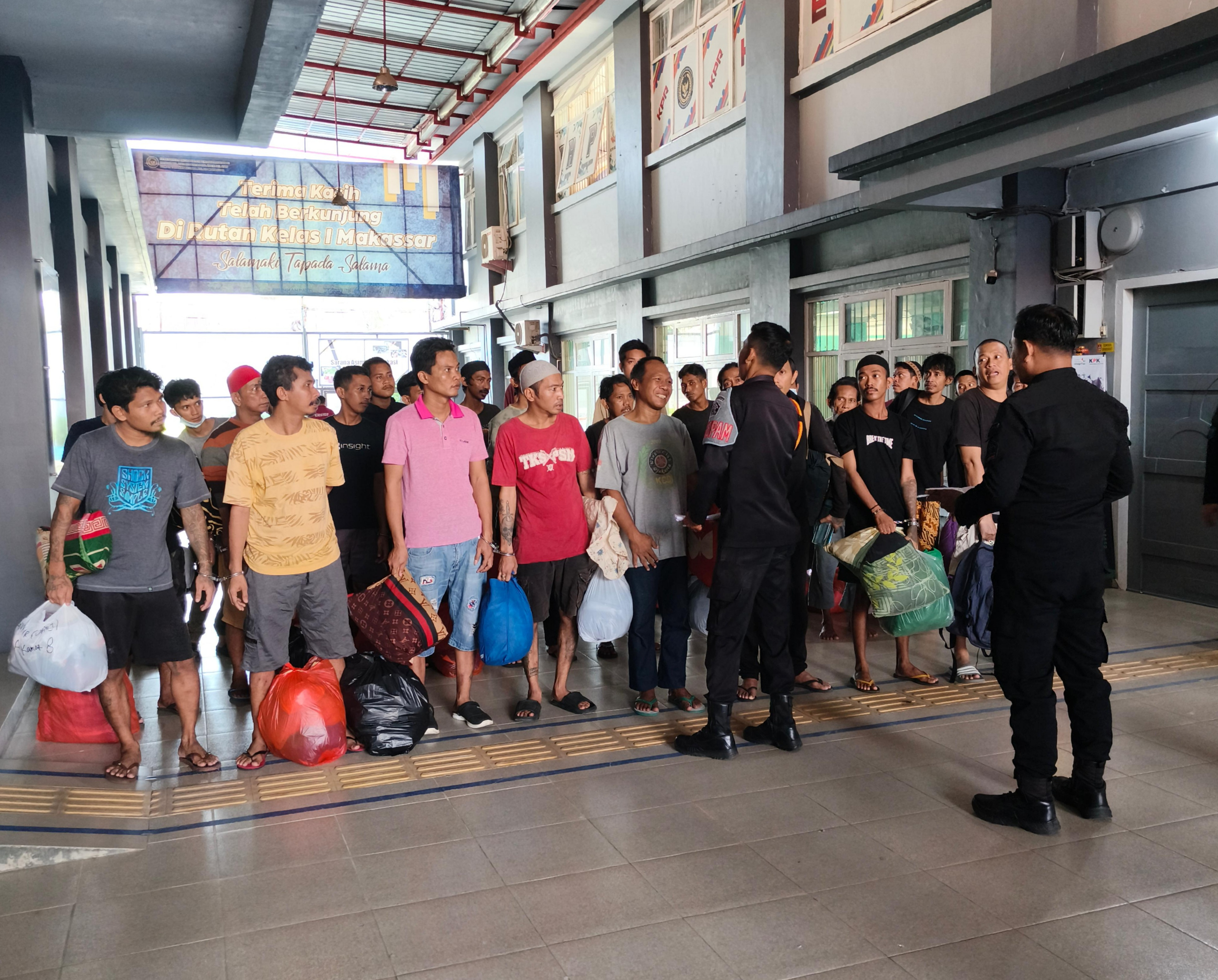 Mengurangi Over Kapasitas, Rutan Makassar Lakukan Pemindahan Warga Binaan ke Rutan Bantaeng dan Lapas Takalar