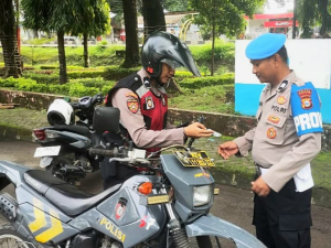 Tegakkan Disiplin, Seksi Propam Periksa Kelengkapan Anggota Polres Takalar