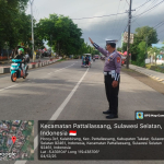 Wujudkan Jalan Raya yang Aman dan Tertib, Satlantas Polres TAKALAR Gencarkan Commander Wish di Pagi Hari
