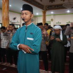 Pelaksanaan Sholat Ghaib di Polres Takalar untuk Korban Banjir Bandang di Sumatera