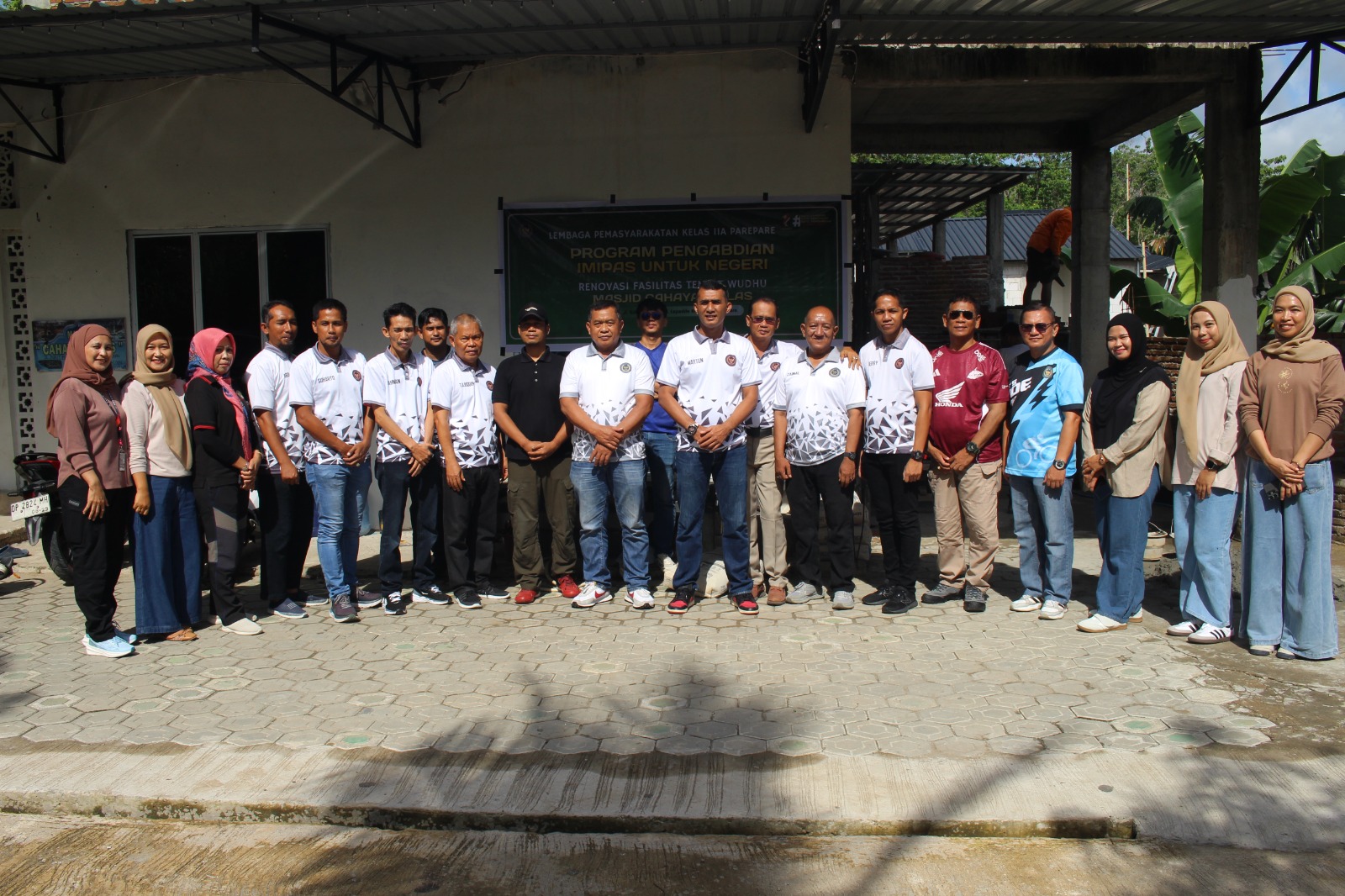Lapas Parepare Laksanakan “Program Pengabdian IMIPAS untuk Negeri” melalui Renovasi Tempat Wudhu Masjid Cahaya Ikhlas