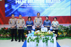 Polda Sulsel Gelar Syukuran HUT Ke-54 Korpri Tahun 2025, Kapolda Ajak ASN Perkuat Integritas dan Pengabdian untuk Negeri