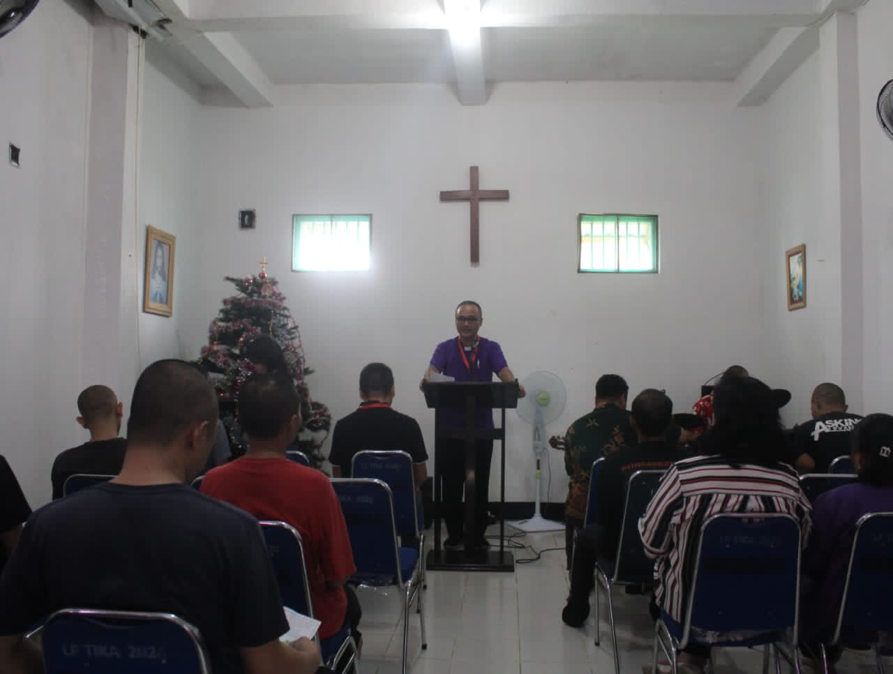 Ibadah Khusus Warga Binaan Lapas Sungguminasa Jelang Natal Berlangsung Khikmad