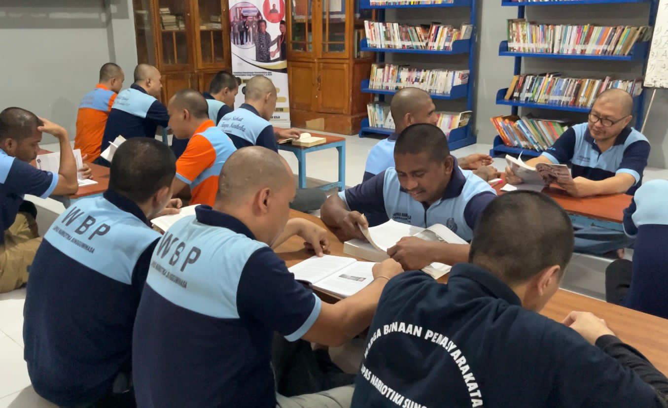 Buka Jendela Dunia Lewat Buku, Lapas Narkotika Sungguminasa Gencarkan Program Literasi Warga Binaan