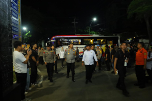 Kapolda Sulsel Bersama Forkopimda Cek Pos Operasi Lilin 2025 dan Pantau Sitkamtibmas Malam Pergantian Tahun Baru 2026