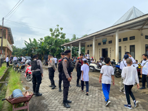 Polres Takalar Amankan Gerak Jalan Sehat Semarak Mukerda XI DPD Wahda Islamiyah